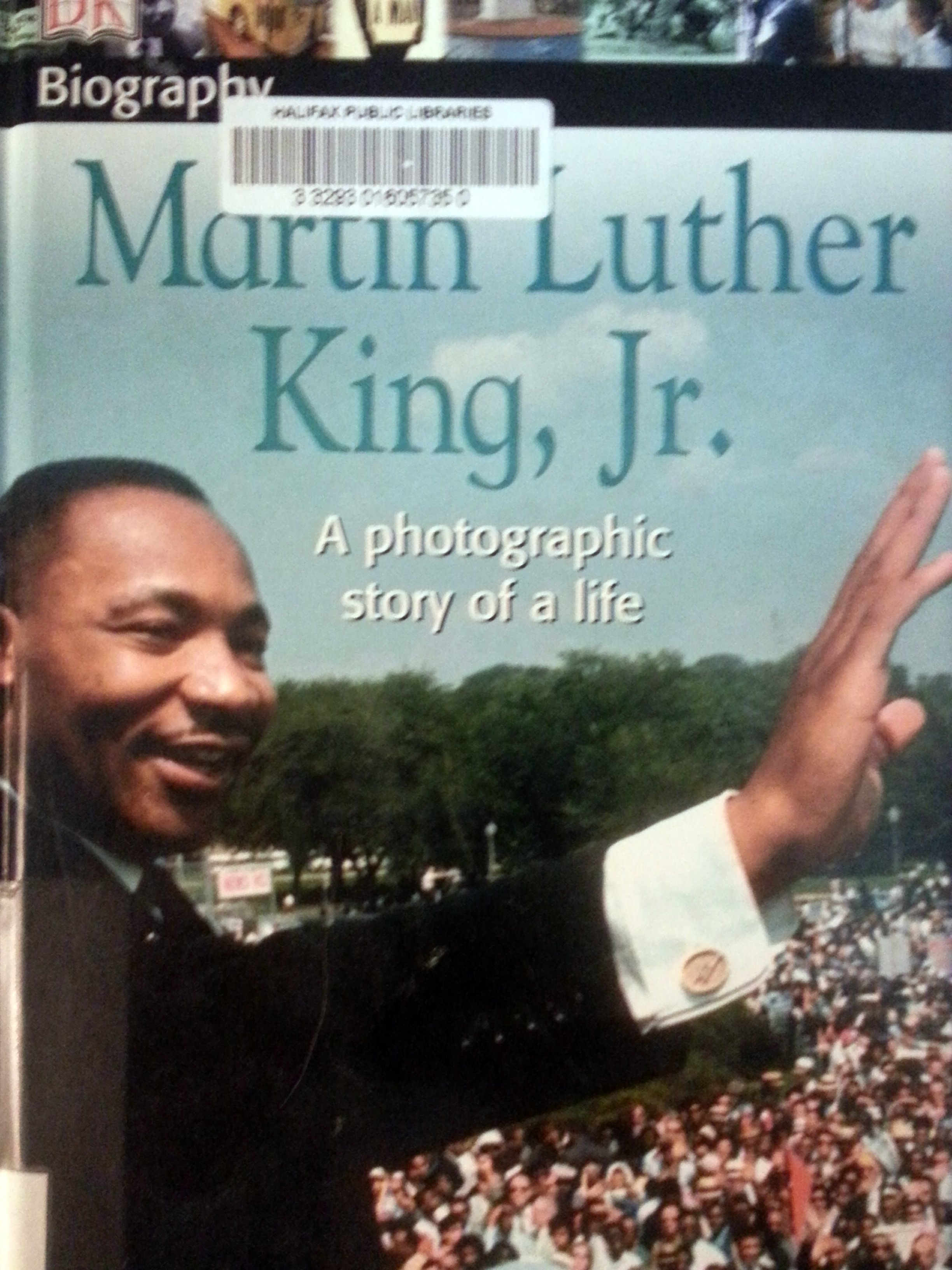 Martin Luther King, Jr. A photographic story of a life by Amy Pastan and Primo Levi ...2448 x 3264